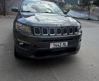 Autohuur Jeep Compass 2019 in in Georgië, met Benzine brandstof en 175 pk ➤ Vanaf 100 GEL per dag.
