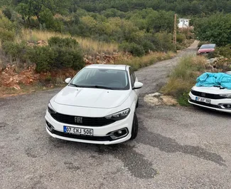 Autohuur Fiat Egea 2024 in in Turkije, met Benzine brandstof en 90 pk ➤ Vanaf 40 USD per dag.