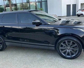 Vooraanzicht van een huurauto Land Rover Range Rover Velar in Limassol, Cyprus ✓ Auto #16464. ✓ Transmissie Automatisch TM ✓ 0 beoordelingen.