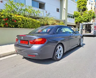 Interieur van BMW 420 M SPORT te huur in Cyprus. Een geweldige auto met 4 zitplaatsen en een Automatisch transmissie.