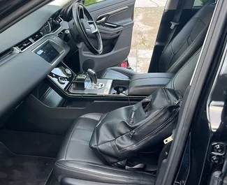 Vooraanzicht van een huurauto Land Rover Range Rover Evoque in Limassol, Cyprus ✓ Auto #16463. ✓ Transmissie Automatisch TM ✓ 0 beoordelingen.