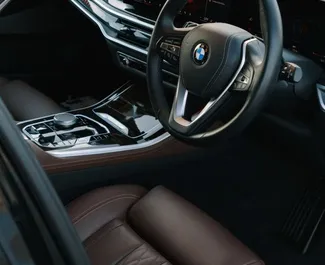 BMW X5 2024 beschikbaar voor verhuur in Larnaca, met een kilometerlimiet van onbeperkt.