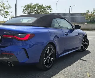 Vooraanzicht van een huurauto BMW 420i Cabrio in Larnaca, Cyprus ✓ Auto #16387. ✓ Transmissie Automatisch TM ✓ 0 beoordelingen.