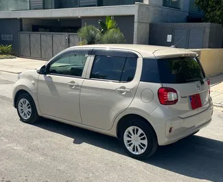 Vooraanzicht van een huurauto Toyota Passo in Limassol, Cyprus ✓ Auto #5910. ✓ Transmissie Automatisch TM ✓ 0 beoordelingen.