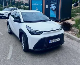 Benzine motor van 1,0L van Toyota Aygo X 2025 te huur in Dubrovnik.