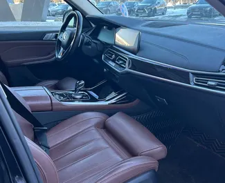 Verhuur BMW X7. Premium, Luxe, Crossover Auto te huur in Wit-Rusland ✓ Borg van Borg van 333 USD ✓ Verzekeringsmogelijkheden TPL.