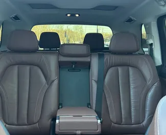 Autohuur BMW X7 2019 in in Wit-Rusland, met Benzine brandstof en 380 pk ➤ Vanaf 183 USD per dag.