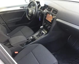 Autohuur Volkswagen Golf 7 2018 in in Montenegro, met Diesel brandstof en 116 pk ➤ Vanaf 21 EUR per dag.