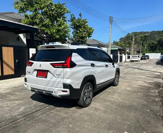 Verhuur Mitsubishi Xpander Cross. Comfort, Crossover, Minivan Auto te huur in Thailand ✓ Borg van Borg van 7000 THB ✓ Verzekeringsmogelijkheden TPL, CDW, SCDW, FDW, Diefstal, Jonge.