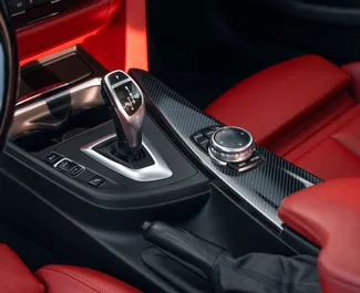 Benzine motor van 2,0L van BMW 428i Gran Coupe 2013 te huur in Tbilisi.