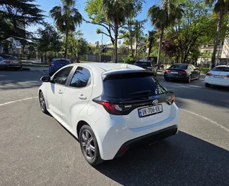 Autohuur Toyota Yaris 2023 in in Georgië, met Hybride brandstof en 115 pk ➤ Vanaf 110 GEL per dag.
