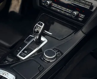 BMW 6-series Cabrio 2016 met Aandrijving op alle wielen systeem, beschikbaar in Tbilisi.