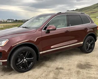 Verhuur Volkswagen Touareg. Comfort, Premium, SUV Auto te huur in Georgië ✓ Borg van Zonder Borg ✓ Verzekeringsmogelijkheden TPL, SCDW, FDW, Passagiers, Diefstal, Geen storting.