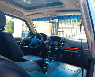 Autohuur Mitsubishi Pajero 2013 in in Azerbeidzjan, met Benzine brandstof en 190 pk ➤ Vanaf 68 AZN per dag.