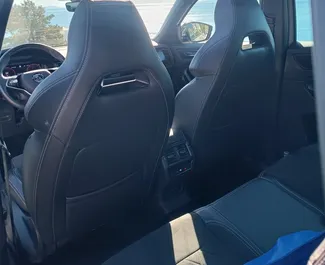 Interieur van Skoda Kodiaq te huur in Montenegro. Een geweldige auto met 7 zitplaatsen en een Automatisch transmissie.