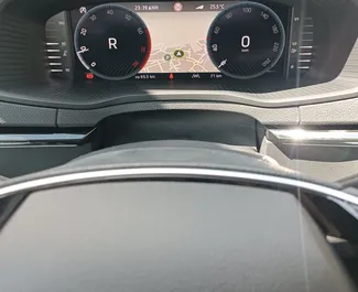 Verhuur Skoda Karoq. Comfort, Crossover Auto te huur in Montenegro ✓ Borg van Borg van 200 EUR ✓ Verzekeringsmogelijkheden SCDW, FDW, Buitenland.