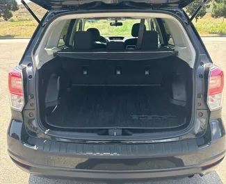 Subaru Forester 2017 beschikbaar voor verhuur in Tbilisi, met een kilometerlimiet van 250 km/dag.