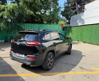 Verhuur Jeep Cherokee. Comfort, SUV, Crossover Auto te huur in Georgië ✓ Borg van Zonder Borg ✓ Verzekeringsmogelijkheden TPL.