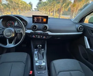 Audi Q2 2023 met Vooraandrijving systeem, beschikbaar in Alicante.