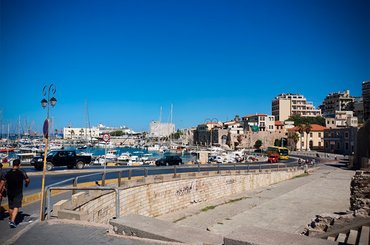 Huur een auto in Amudara (Heraklion)