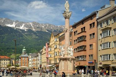Huur een auto in Innsbruck