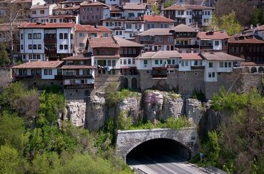 Huur een auto in Veliko Tarnovo