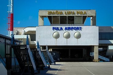 Huur een auto op de luchthaven van Pula