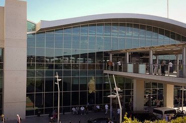 Huur een auto op de luchthaven van Larnaca