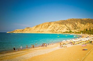 Huur een auto in Pissouri