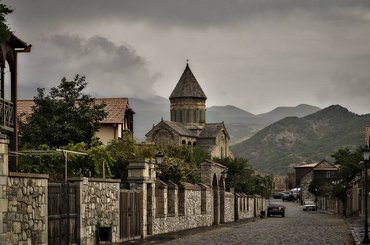 Huur een auto in Mtskheta