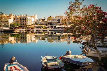 Huur een auto in Agios Nikolaos