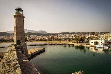 Huur een auto in Rethymno