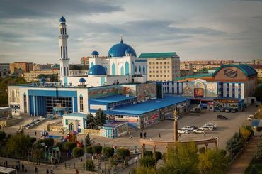 Huur een auto in Aktobe