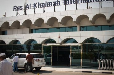 Huur een auto op de luchthaven van Ras Al Khaimah